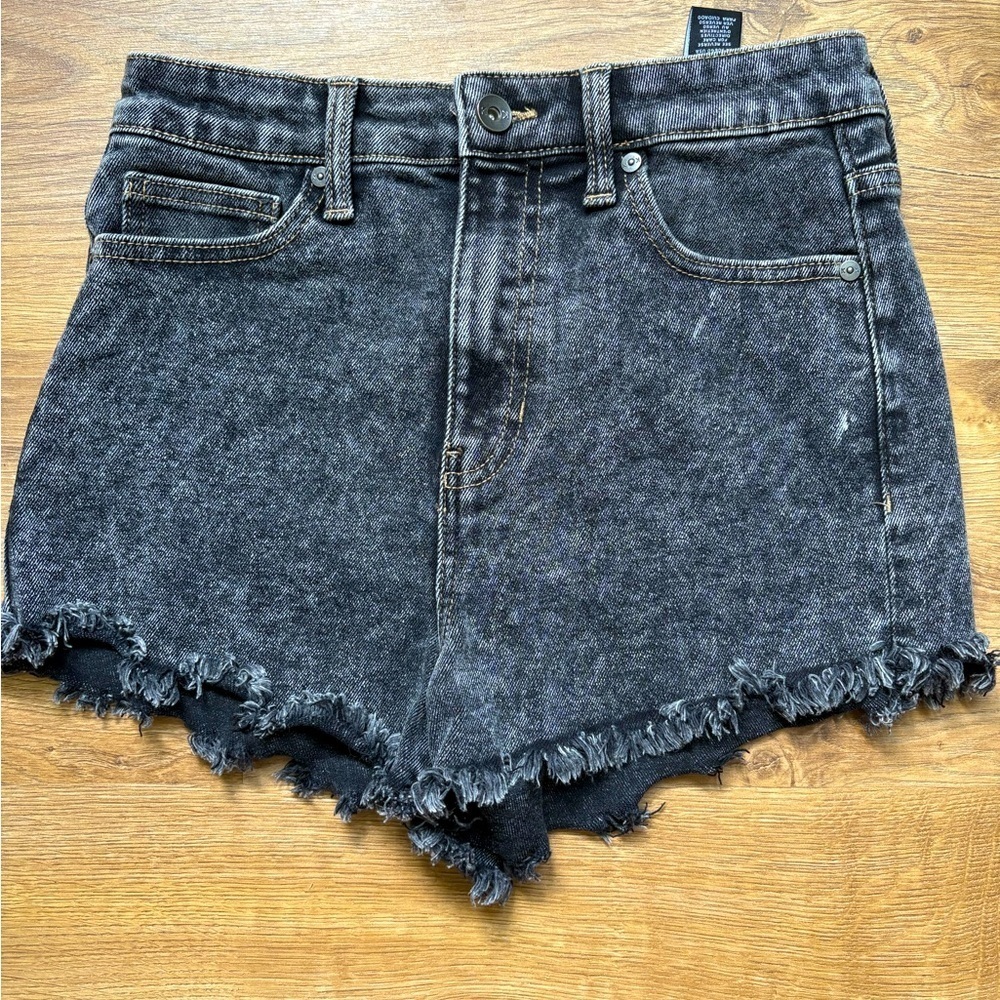 Kendall and Kylie cut off shorts